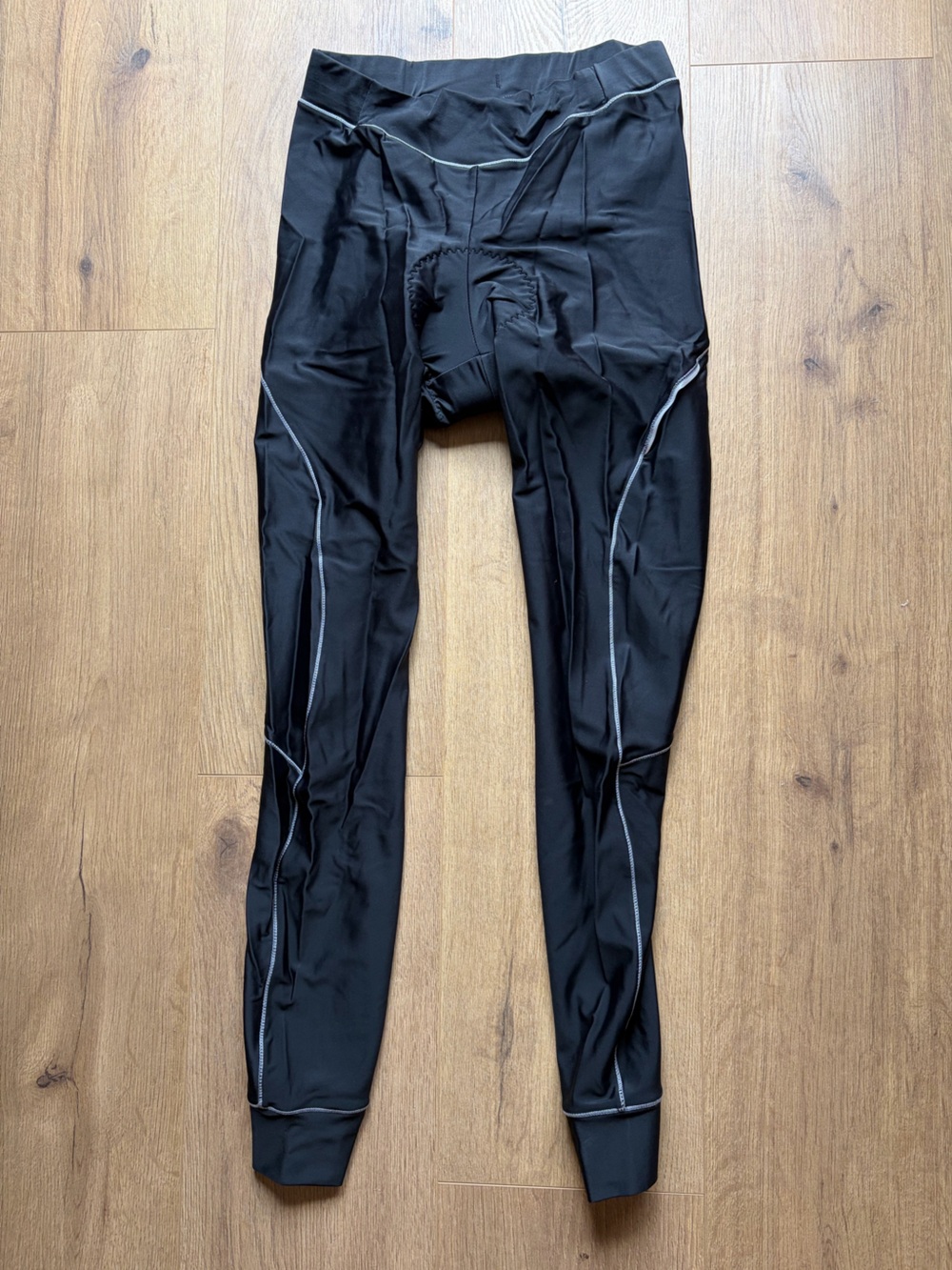 Classic Black Performance Leggings with Smooth Finish